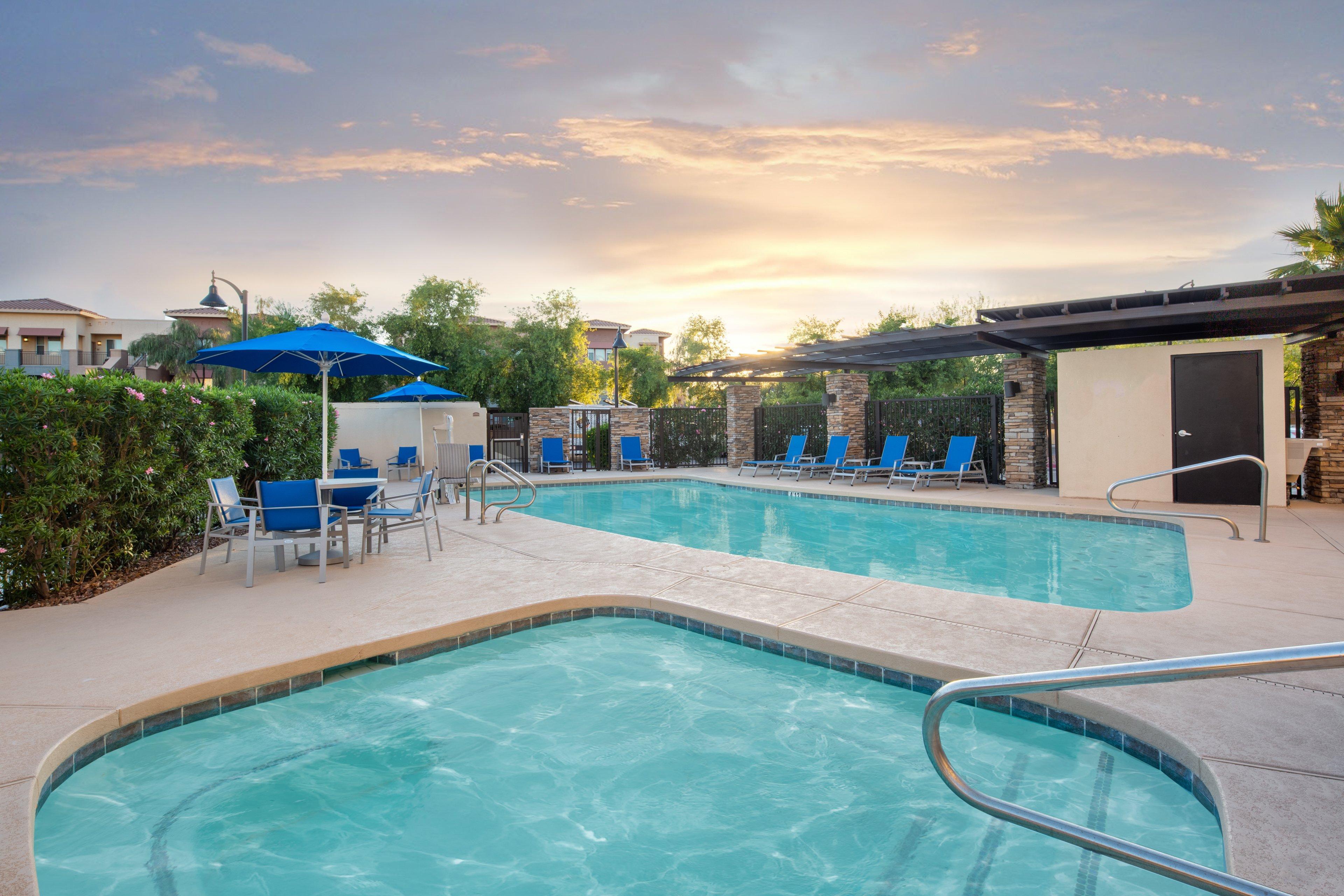 Holiday Inn Express Surprise By Ihg Exterior foto
